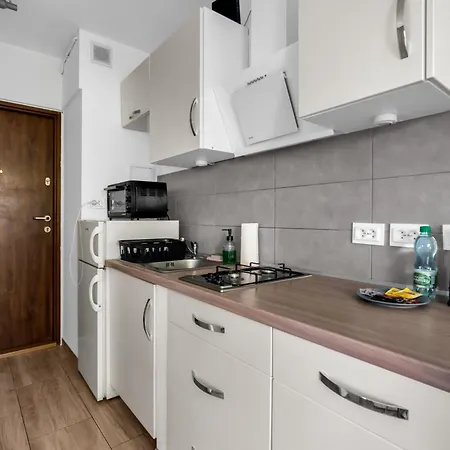 Rakowiec Homely Apartamento *